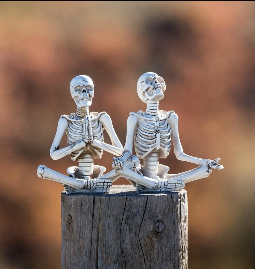 skeletons, praying, meditation, figurines, pray, spiritual, yoga, zen, mindfulness, relaxation, harmony, nature
